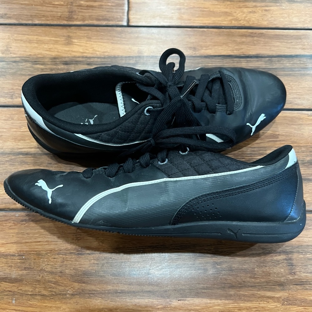 Men’s Size 10.5 Black Puma sneakers